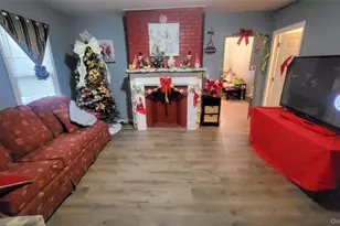 52 Catharine St, Poughkeepsie, NY 12601 - Photo 17