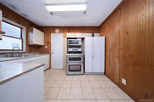 138 Ormonde Blvd, Valley Stream, NY 11580 - Photo 11