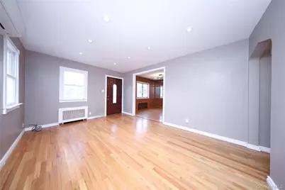 138 Ormonde Boulevard, Valley Stream, NY 11580 - Photo 7