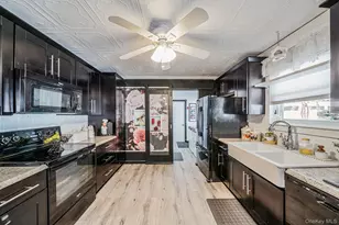 14 Ormand Ave, Medford, NY 11763 - Photo 11