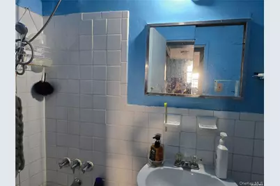 35-10 150 St #6A, Flushing, NY 11354 - Photo 7