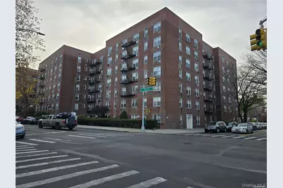 35-10 150 St #6A, Flushing, NY 11354 - Photo 1