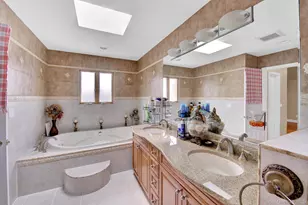 82-20 250th St, Bellerose, NY 11426 - Photo 23