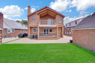 82-20 250th St, Bellerose, NY 11426 - Photo 33