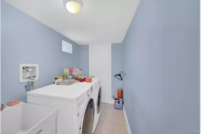8220 250th Street, Bellerose, NY 11426 - Photo 31