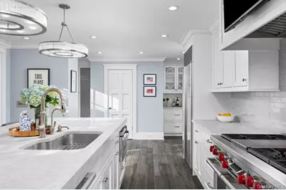 443 Highbrook Avenue, Pelham, NY 10803 - Photo 11