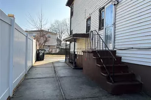 146-15 221st St, Springfield Gardens, NY 11413 - Photo 3