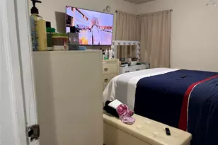 146-15 221st St, Springfield Gardens, NY 11413 - Photo 7