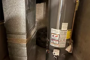 146-15 221st St, Springfield Gardens, NY 11413 - Photo 37