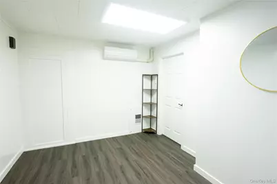 43-18 214  Place, Bayside, NY 11361 - Photo 3