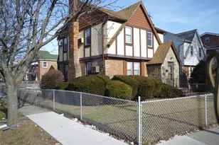 141-11 Booth Memorial Ave, Flushing, NY 11355 - Photo 3