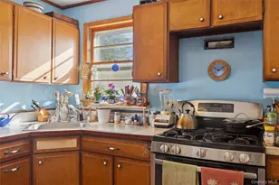 42 Bittersweet, Hampton Bays, NY 11946 - Photo 7