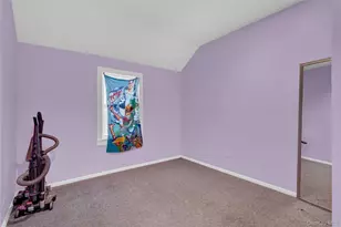 87 Vail Ave, Riverhead, NY 11901 - Photo 19