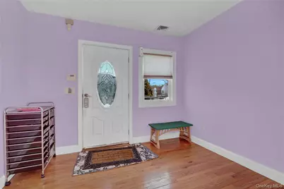 87 Vail Avenue, Riverhead, NY 11901 - Photo 9