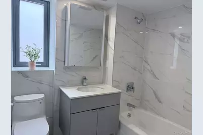 136-80 41 Ave #6H, Flushing, NY 11355 - Photo 3