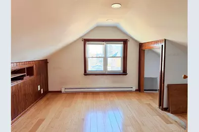 206 Cherry Lane #2nd Fl, Floral Park, NY 11001 - Photo 7