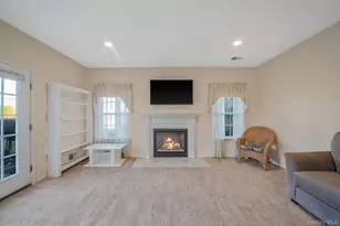 554 Mirror Pond Ct, Moriches, NY 11955 - Photo 7