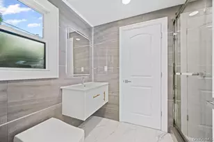 1 Saratoga St, Long Beach, NY 11561 - Photo 17