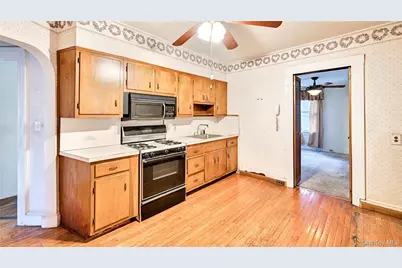 44 Rockdale Avenue, New Rochelle, NY 10801 - Photo 11