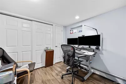 26 Glenwood Road, Plainview, NY 11803 - Photo 25