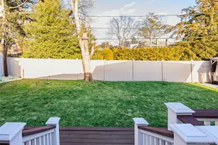 26 Glenwood Rd, Plainview, NY 11803 - Photo 31