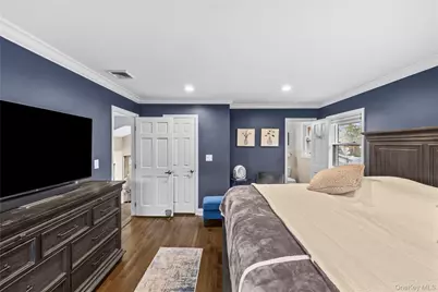 26 Glenwood Road, Plainview, NY 11803 - Photo 15