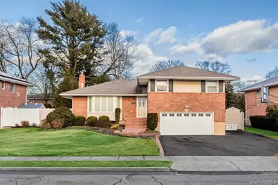 26 Glenwood Road, Plainview, NY 11803 - Photo 3