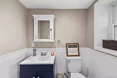 26 Glenwood Road, Plainview, NY 11803 - Photo 21