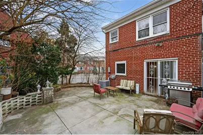 6247 Douglaston Parkway #23, Douglaston, NY 11362 - Photo 15