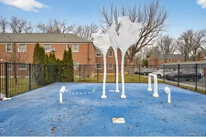 252-23 63rd Avenue #1081, Little Neck, NY 11362 - Photo 17