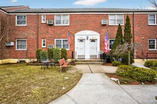 252-23 63rd Ave, Little Neck, NY 11362 - Photo 3