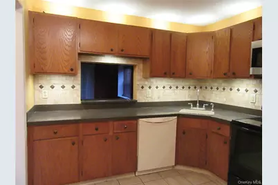 56 Yorkshire Terrace, Washingtonville, NY 10992 - Photo 5