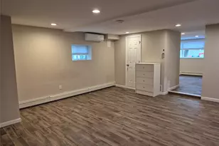 979 Mark Dr, North Bellmore, NY 11710 - Photo 11