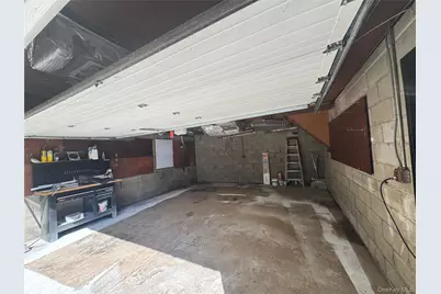 29 S Mortimer Avenue, Elmsford, NY 10523 - Photo 15