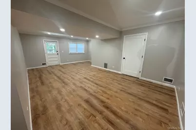 29 S Mortimer Avenue, Elmsford, NY 10523 - Photo 11