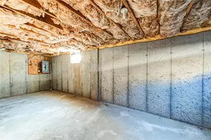 44 Chauncey Ln, Coram, NY 11727 - Photo 17