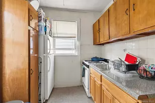 2976 Lawton Ave, Bronx, NY 10465 - Photo 15