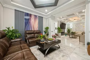 215 Marguerite Ave, Floral Park, NY 11001 - Photo 7