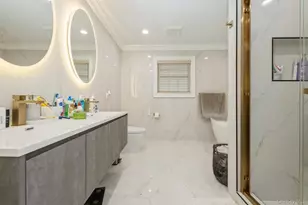 215 Marguerite Ave, Floral Park, NY 11001 - Photo 23