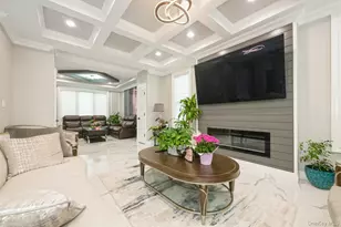 215 Marguerite Ave, Floral Park, NY 11001 - Photo 9