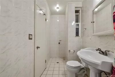 6028 Wetherole Street, Elmhurst, NY 11373 - Photo 31