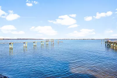 822 Dean Avenue, Bronx, NY 10465 - Photo 3