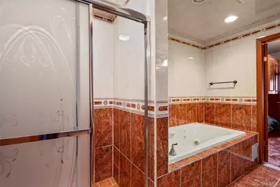 822 Dean Avenue, Bronx, NY 10465 - Photo 27