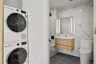 150-02 Northern Boulevard #6E, Flushing, NY 11354 - Photo 5