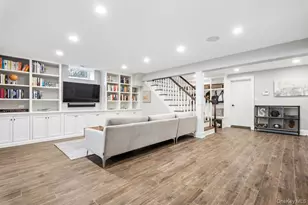 64 Trenor Dr, New Rochelle, NY 10804 - Photo 25
