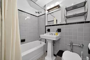 310 E 49th St, New York, NY 10017 - Photo 7