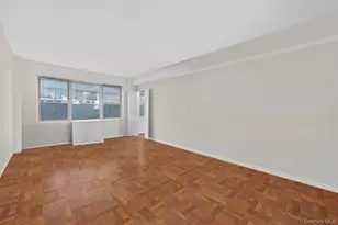 310 E 49th St, New York, NY 10017 - Photo 3