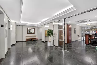 310 E 49th Street #7-B, New York, NY 10017 - Photo 9