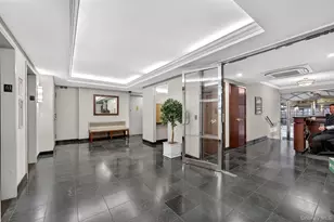 310 E 49th St, New York, NY 10017 - Photo 9