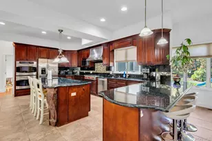 10 Bay Woods Dr, Hampton Bays, NY 11946 - Photo 17